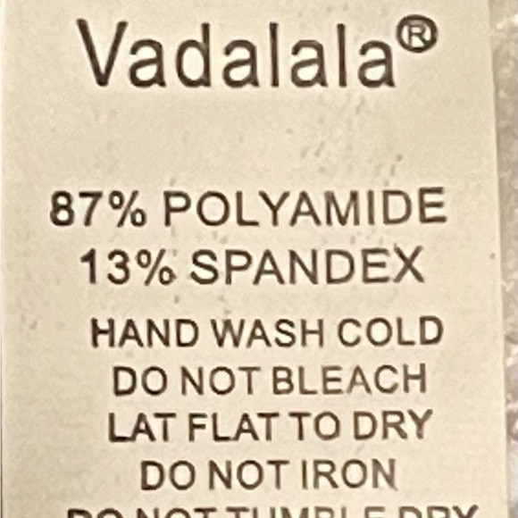 VADALALA White Lace Detail Underwire Padded Bra. Size 42 D - Picture 6 of 9